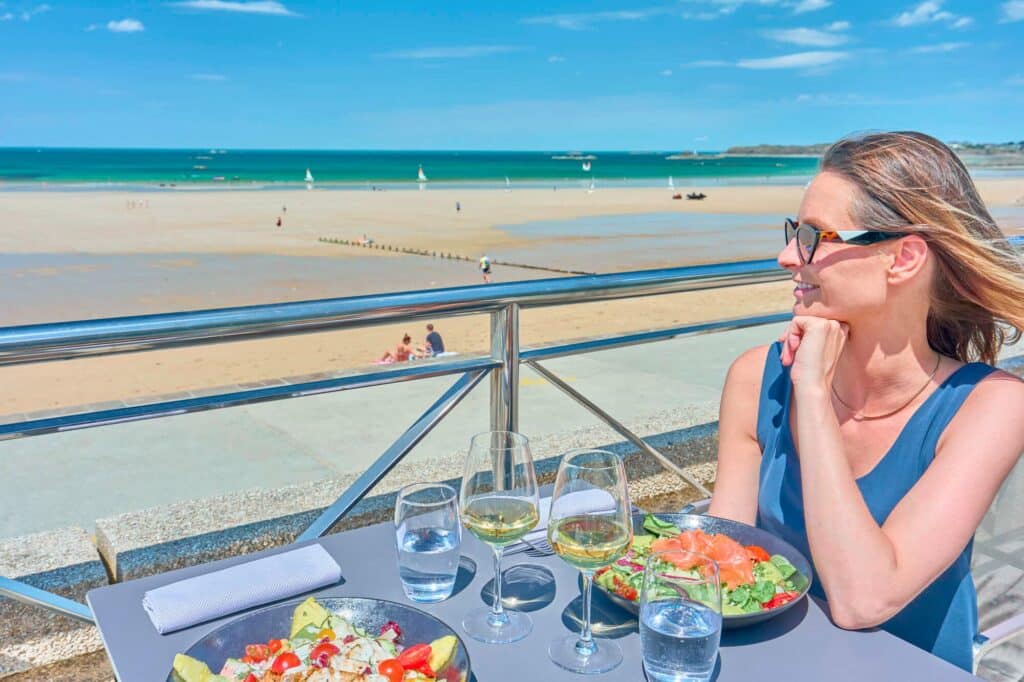 terrasse vue mer saint malo