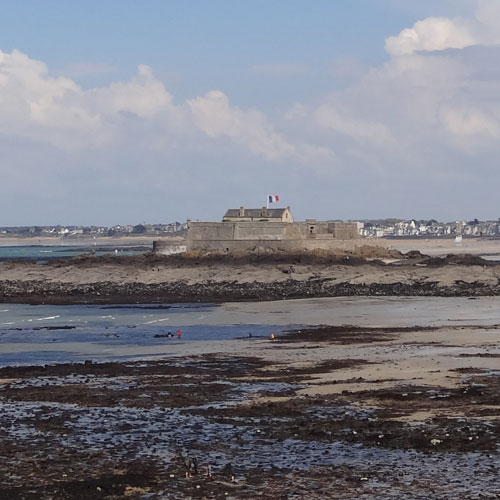 marée basse et fort national